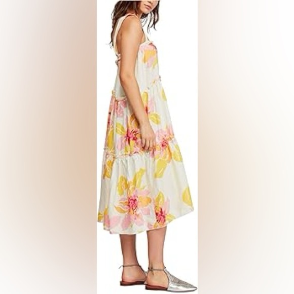 FREE PEOPLE
Moonshine Midi Dress  (D7) - Picture 3 of 9